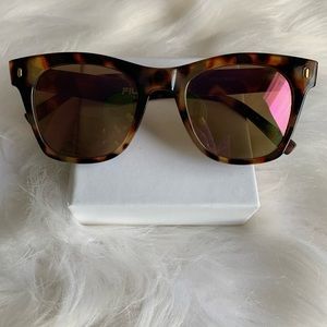 Fila reflective lens, tortoise shell sunglasses